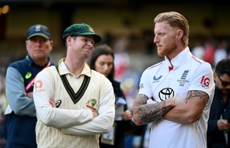 ২ দিনে শেষ হওয়া মেলবোর্নের পিচ নিয়ে দুই দলেরই অসন্তোষ