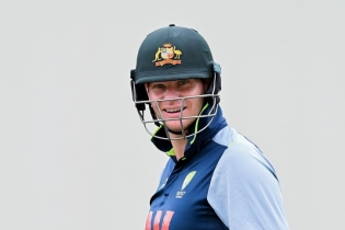 অবশেষে অস্ট্রেলিয়ার বিশ্বকাপ দলে স্মিথ