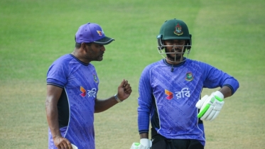 টেস্ট দলে প্রথমবার তানজিদ, সঙ্গে অমিত