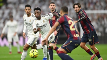 ভিনিসুস-বেলিংহ্যামকে দুয়ো, মেনে নিচ্ছেন রিয়াল কোচ