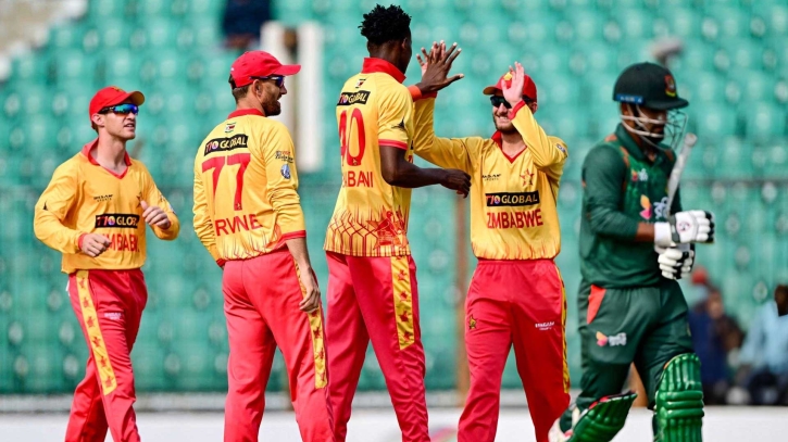 আগে ব্যাটিংয়ে নেমে নাজমুলদের দৌড় ১৬৫ আগে ব্যাটিংয়ে নেমে নাজমুলদের দৌড় ১৬৫