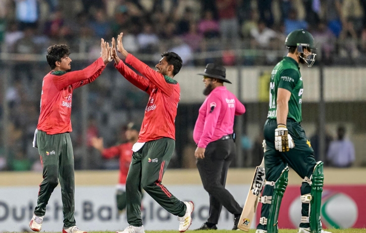নাটকীয় ম্যাচ জিতে সিরিজ বাংলাদেশের নাটকীয় ম্যাচ জিতে সিরিজ বাংলাদেশের