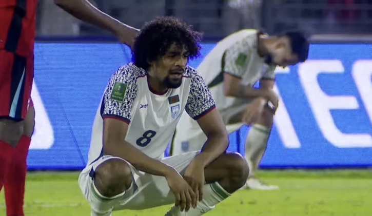 ফিনিশিংয়ের অভাবে সিঙ্গাপুরের কাছে হারল বাংলাদেশ ফিনিশিংয়ের অভাবে সিঙ্গাপুরের কাছে হারল বাংলাদেশ