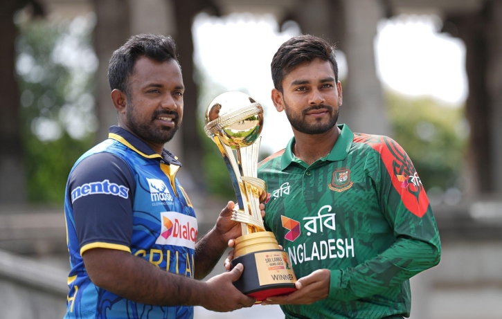 ২ অভিষিক্তকে নিয়ে প্রথম ওয়ানডেতে বোলিংয়ে বাংলাদেশ