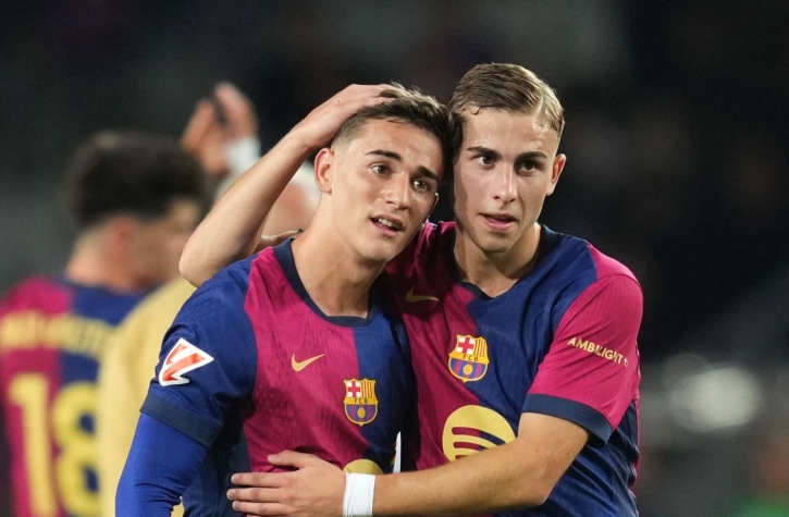 পিএসজি ম্যাচের আগে ২ মিডফিল্ডারকে হারাল বার্সেলোনা