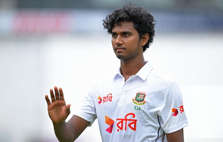 ‘টেস্টে অনেক উইকেটের মালিক হবেন হাসান’ ‘টেস্টে অনেক উইকেটের মালিক হবেন হাসান’