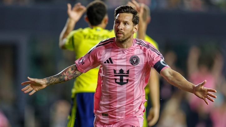 মেসির জোড়া গোলে সেমি-ফাইনালে মায়ামি