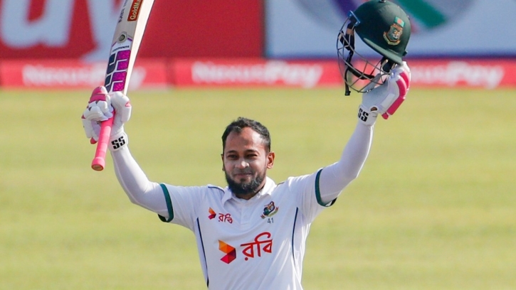 শততম টেস্টে শতক মুশফিকের
