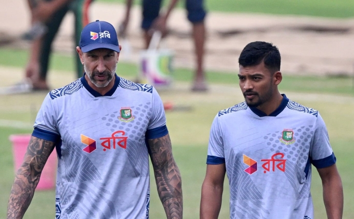 বাংলাদেশের সহকারী কোচের দায়িত্ব ছাড়লেন পোথাস বাংলাদেশের সহকারী কোচের দায়িত্ব ছাড়লেন পোথাস