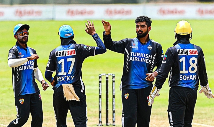 সাকিবের দুবাইকে বিদায় করে ফাইনালে রংপুর রাইডার্স