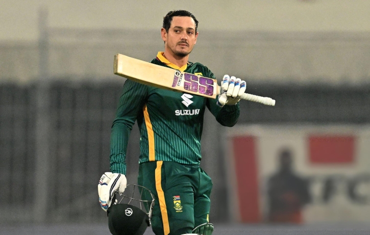 ডি ককের সেঞ্চুরিতে পাকিস্তানকে গুঁড়িয়ে সিরিজে সমতায় দক্ষিণ আফ্রিকা