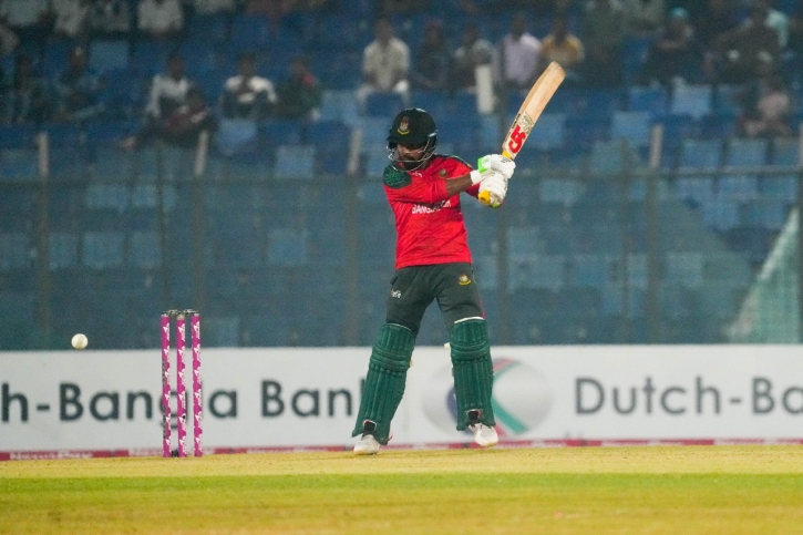 পিচের কারণে নয়, নিজেদের ব্যর্থতায় হেরেছে বাংলাদেশ: হৃদয়