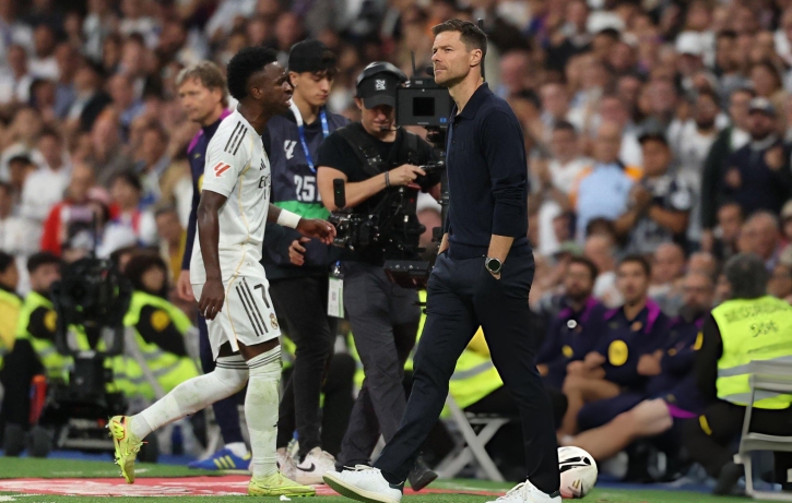 ক্লাসিকোর পর আলোনসোর সঙ্গে ‘সম্পর্ক খারাপ হয়েছে’ ভিনিসুসের