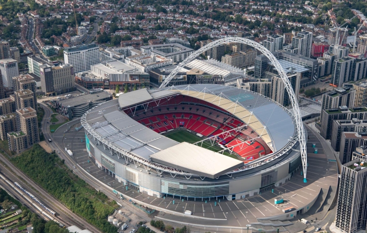 ২০২৮ ইউরোর ফাইনাল ওয়েম্বলিতে