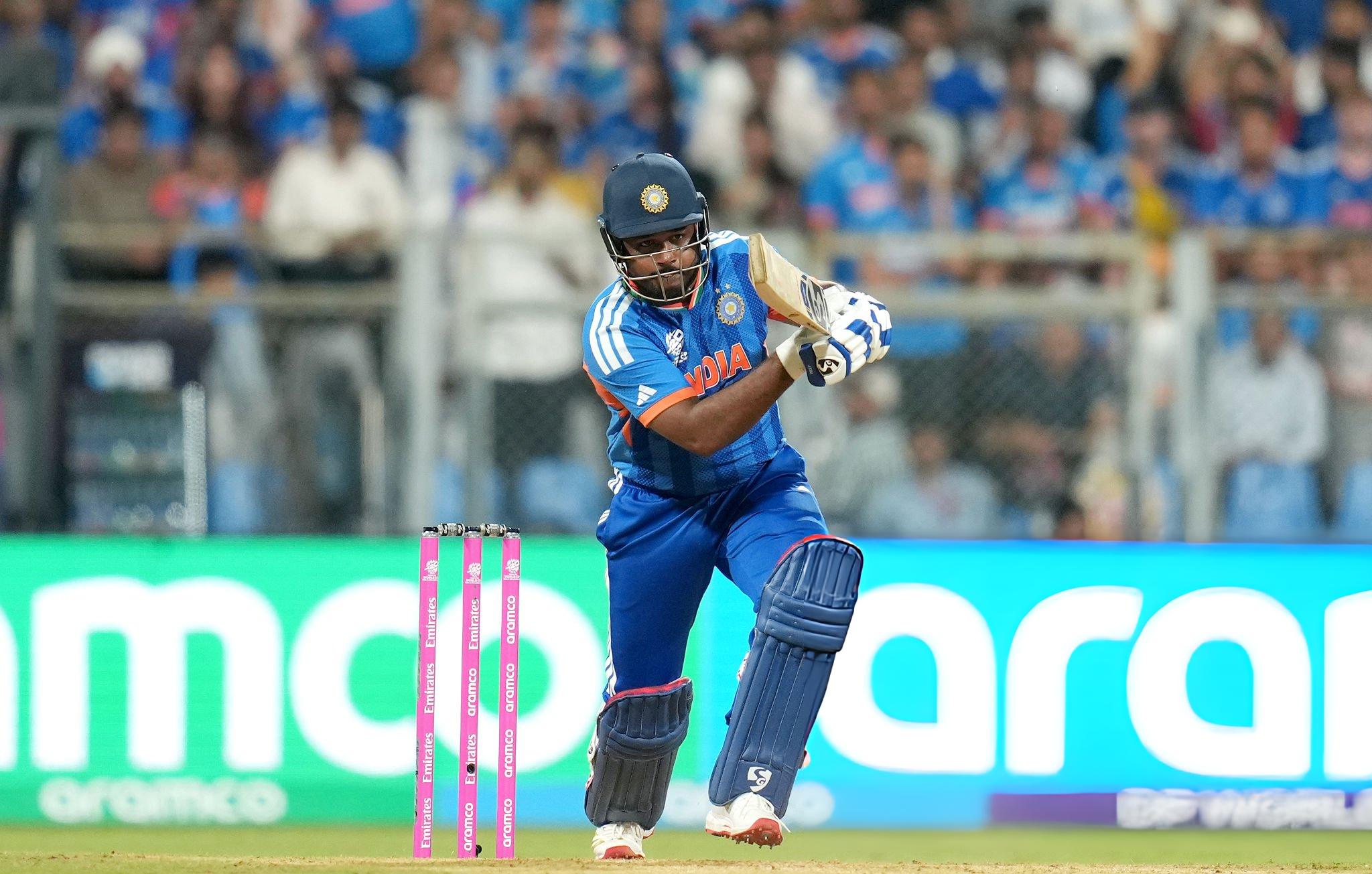 বিশ্বকাপে টানা তিন ম্যাচে আশির বেশি রান করেন স্যামসন