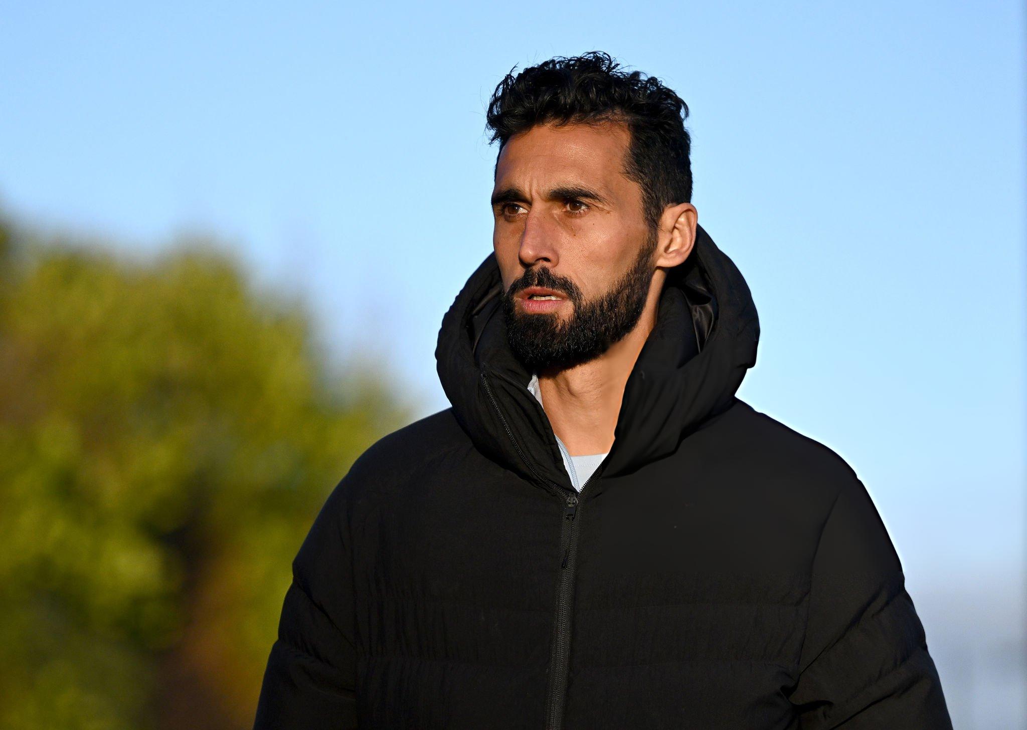 এক সময় রিয়াল মাদ্রিদ ও স্পেনের রক্ষণভাগ সামলিয়েছেন আলভারো আরবেলোয়া