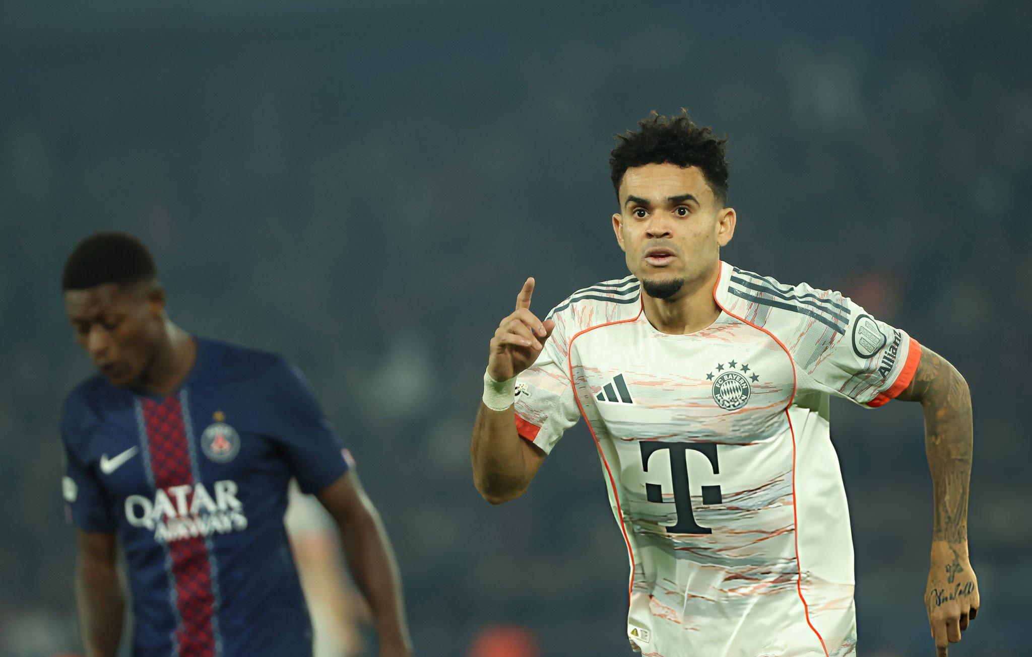 জোড়া গোল করে দলকে এগিয়ে দেওয়া দিয়াস লাল কার্ড দেখে মাঠ ছাড়েন