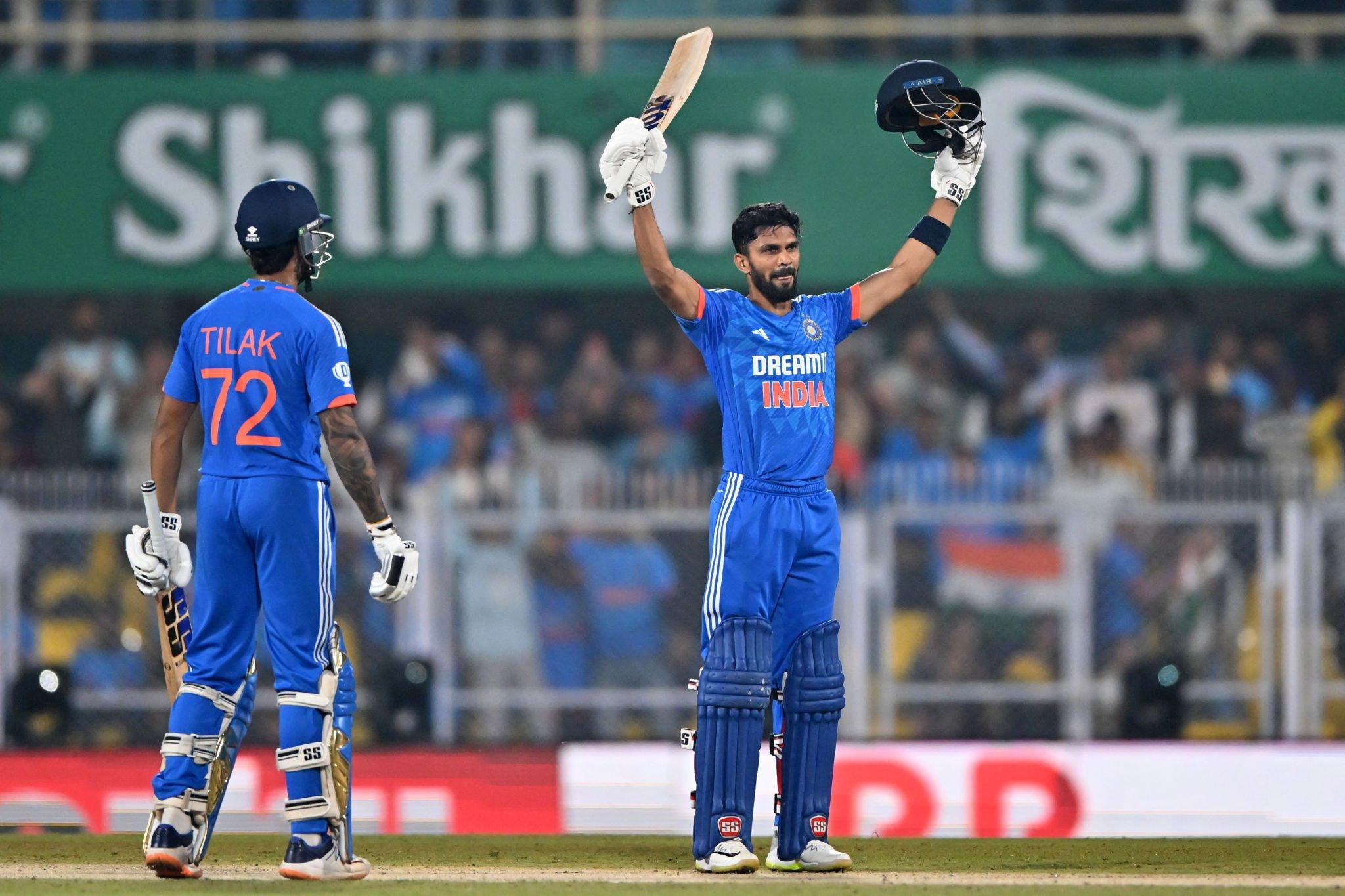 ভারতের হয়ে ক্যারিয়ারের প্রথম শতক হাঁকান গায়কোয়াড়
